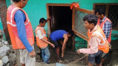 Photo of चमोली: थराली को डरा रही मोटी दरारें, अस्पताल, भवन भी नहीं सुरक्षित