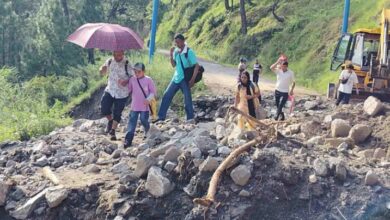 Photo of चमोली : बची जान, पर अब चाहिए रोटी, कपड़ा और मकान
