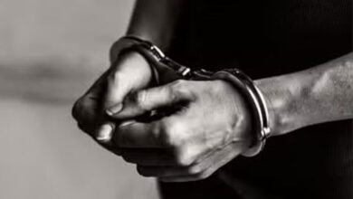 Photo of दिल्ली में नशे पर एक्शन: दो विदेशी तस्कर गिरफ्तार…