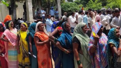Photo of यूपी: पूरे प्रदेश में खाद का संकट, कई जगह हुए प्रदर्शन