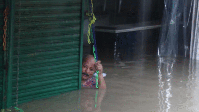 Photo of दिल्ली: यमुना शांत, लेकिन टेंट में रात-दिन गुजारना मुश्किल