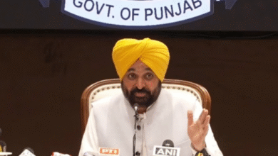 Photo of पंजाब में बाढ़: प्रभावित लोगों को आज से बांटे जाएंगे मुआवजे के चेक