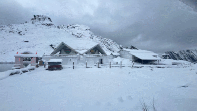 Photo of आज बंद होंगे हेमकुंड साहिब और लोकपाल लक्ष्मण मंदिर के कपाट