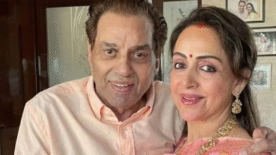 Photo of पति धर्मेंद्र की मौत की झूठी खबर पर फूटा हेमा मालिनी का गुस्सा