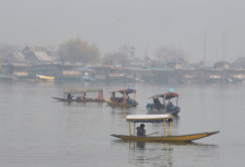 Photo of पूरे कश्मीर में शून्य से नीचे उतरा रात का पारा, जम्मू में गलन भरी ठंड