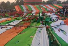 Photo of मधुबनी में पवन सिंह की सभा रद्द होने पर फूटा समर्थकों का गुस्सा