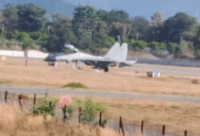 Photo of सुखोई विमान की देहरादून एयरपोर्ट पर इमरजेंसी लैंडिंग