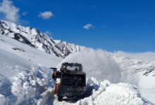 Photo of मनाली-लेह मार्ग पर वाहनों की आवाजाही के लिए बंद