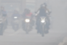 Photo of राजधानी में उखड़ती सांसें: स्मॉग की चादर से ढकी दिल्ली, एक्यूआई 400 पार