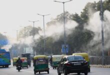 Photo of दिल्लीवासियों को प्रदूषण से मिली मामूली राहत, अब ‘गंभीर’ से ‘बहुत खराब’ श्रेणी में पहुंची AQI