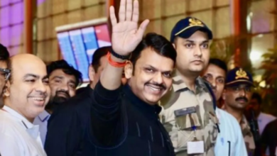Photo of मुंबई का मेयर कौन? महायुति में सस्पेंस जारी, शिंदे के साथ बातचीत के बीच दावोस पहुंचे CM फडणवीस