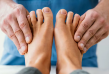 Photo of सर्दी में पैरों की उंगलियां पड़ रही हैं काली या हो रही झनझनाहट? तो हो जाएं सावधान