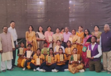 Photo of ताज महोत्सव में भारतीय परिधानम शो का जलवा, मॉडल-डिजाइनरों का हुआ सम्मान